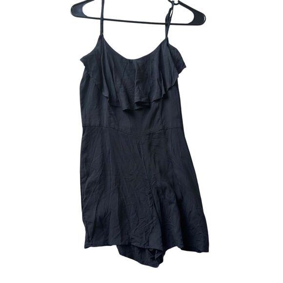 Abercrombie & Fitch Ruffle Romper Black XS Micro Short Spaghetti Strap Travel - Picture 2 of 14